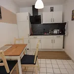 Fullhouse - - K70 - Elevator - Balcony - Smarttv شقة إيزيناخ