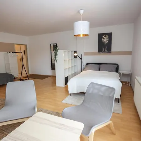 Fullhouse - - K70 - Elevator - Balcony - Smarttv Eisenach