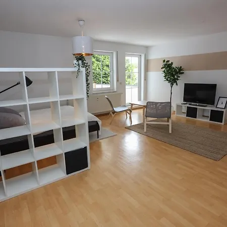 Fullhouse - - K70 - Elevator - Balcony - Smarttv Apartment Eisenach