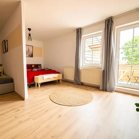 Fullhouse - - K70 - Elevator - Balcony - Smarttv Apartment