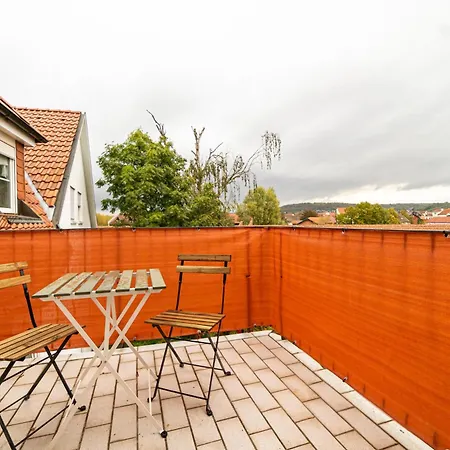 Fullhouse - - K70 - Elevator - Balcony - Smarttv 아파트 *