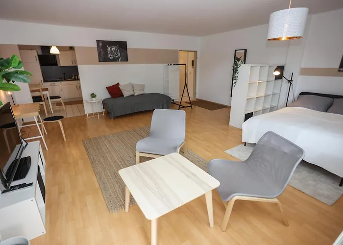 Fullhouse - - K70 - Elevator - Balcony - Smarttv דירה *