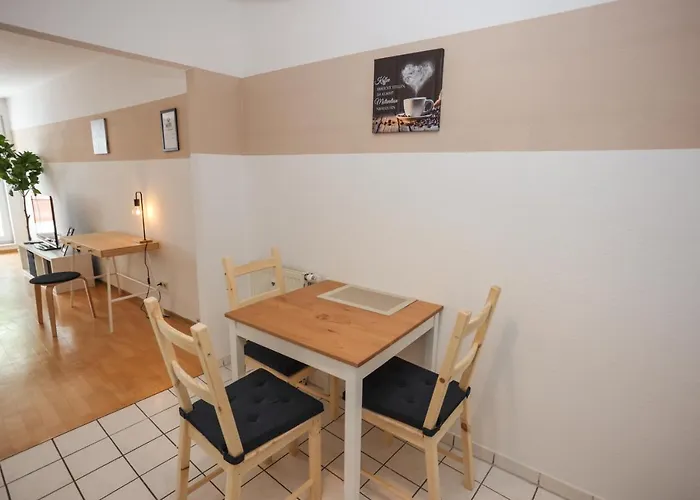 Fullhouse - - K70 - Elevator - Balcony - Smarttv *