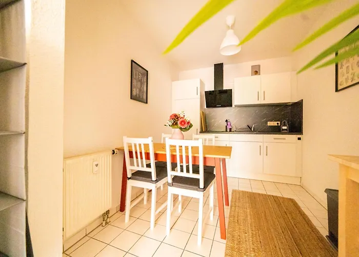 Fullhouse - - K70 - Elevator - Balcony - Smarttv Lejlighed *